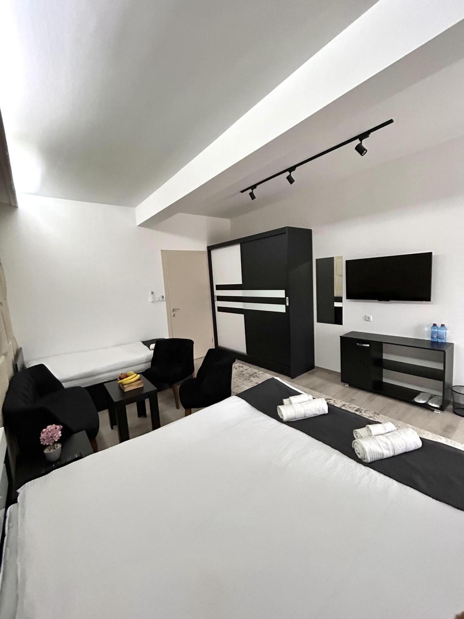Hotel Focus Прилеп Экстерьер фото